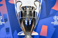 AC米兰多纳鲁马续约周薪25万，足坛高薪对比哈兰德